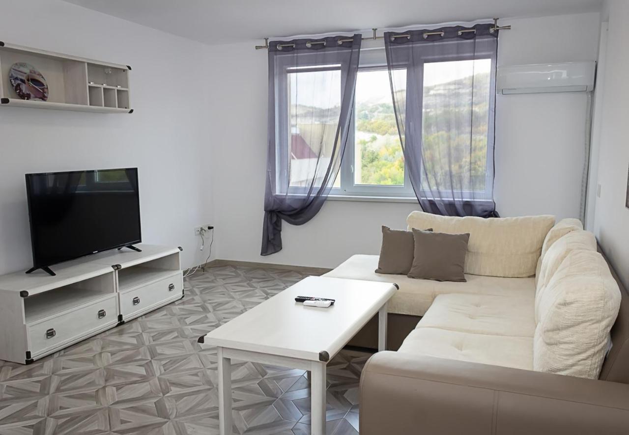 Apartment Lilia Kavarna Extérieur photo